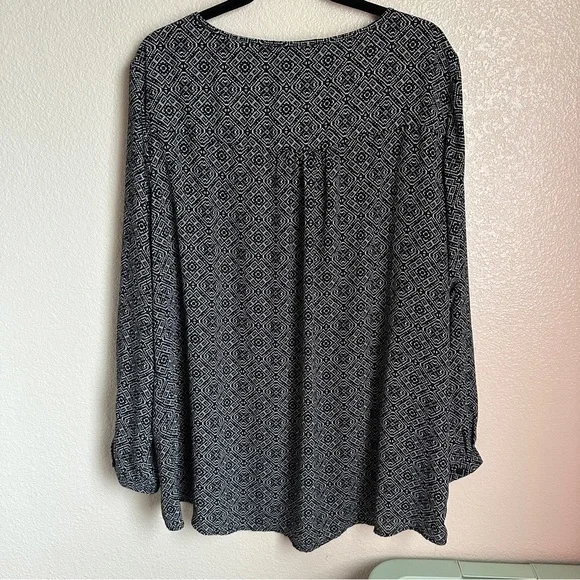 Chelsea & Theodore Geometric Print Blouse Sz XL‎ NEW - Picture 5 of 8